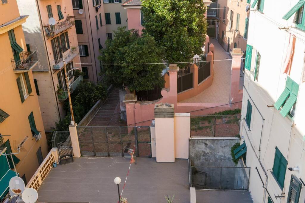 Appartamento Salita S. Anna - Affitti Brevi Italia Genova Exterior foto